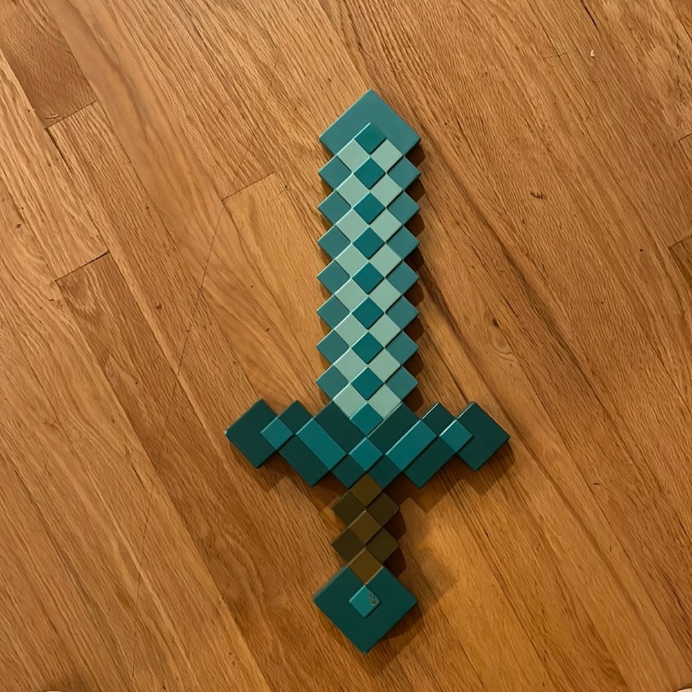 Minecraft diamond sword
